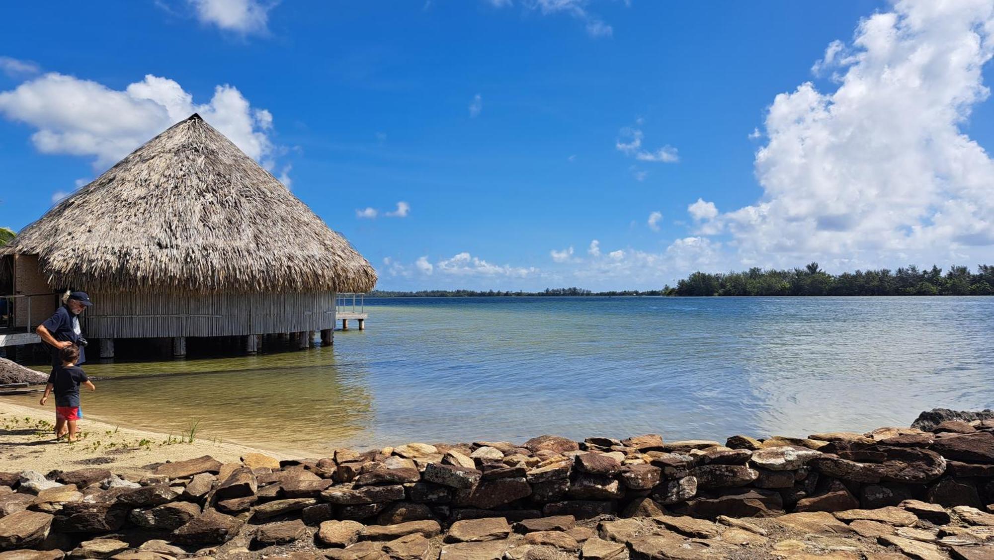 Mahana Tua Lodge Huahine Fare Exterior photo