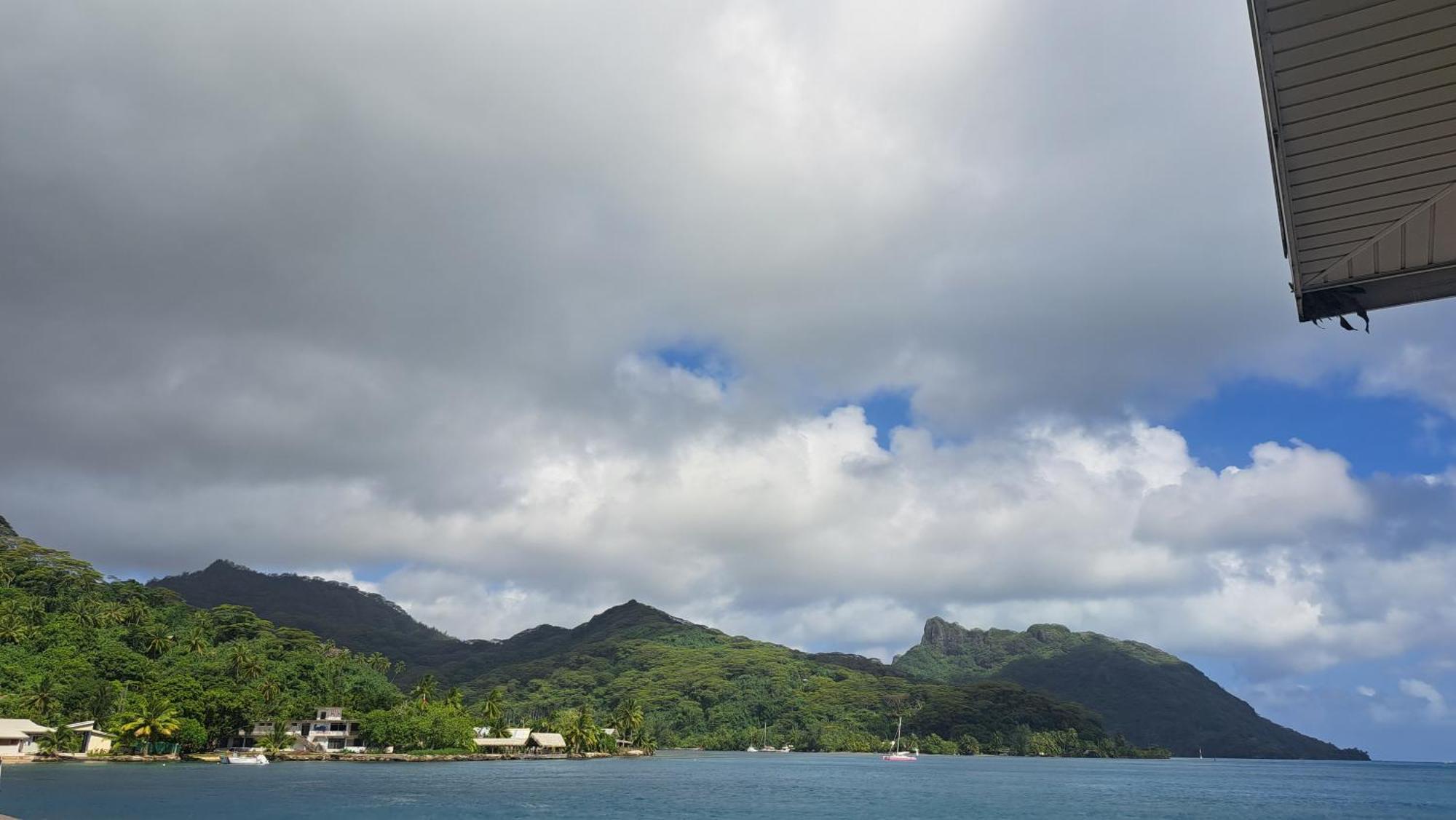 Mahana Tua Lodge Huahine Fare Exterior photo