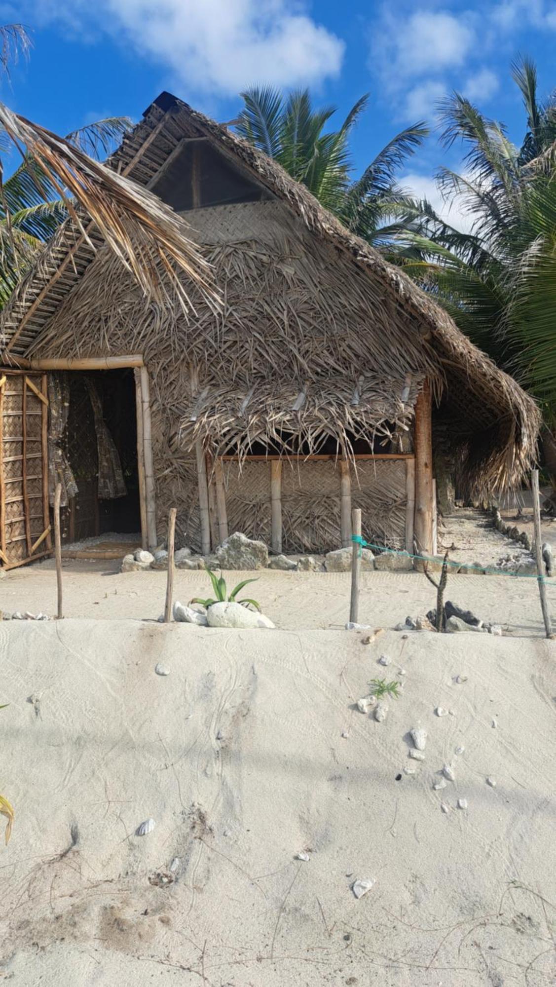 Mahana Tua Lodge Huahine Fare Exterior photo